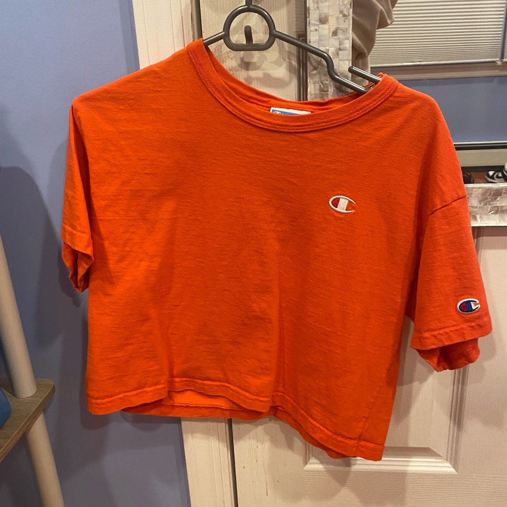 Champion Cropped Tee